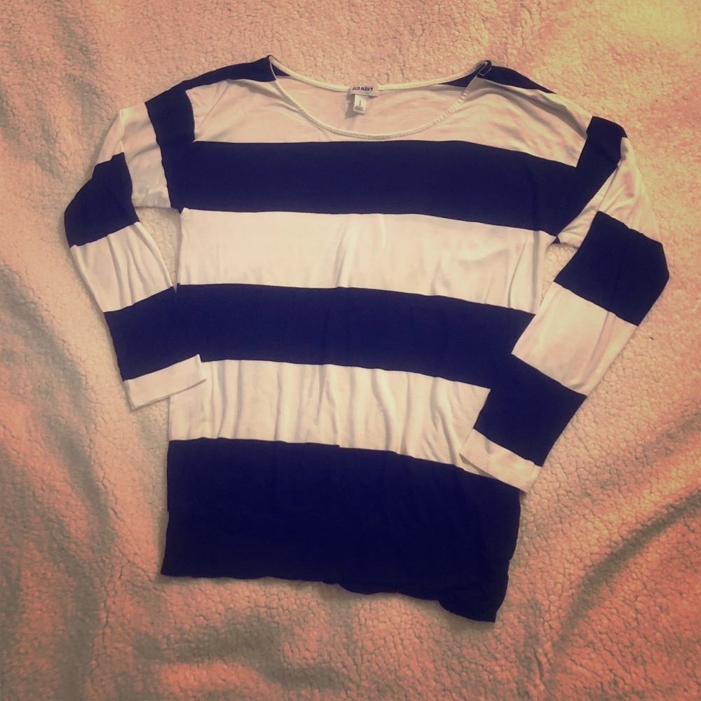 ⭐️4/$20⭐️ Old Navy Black & White Striped Top